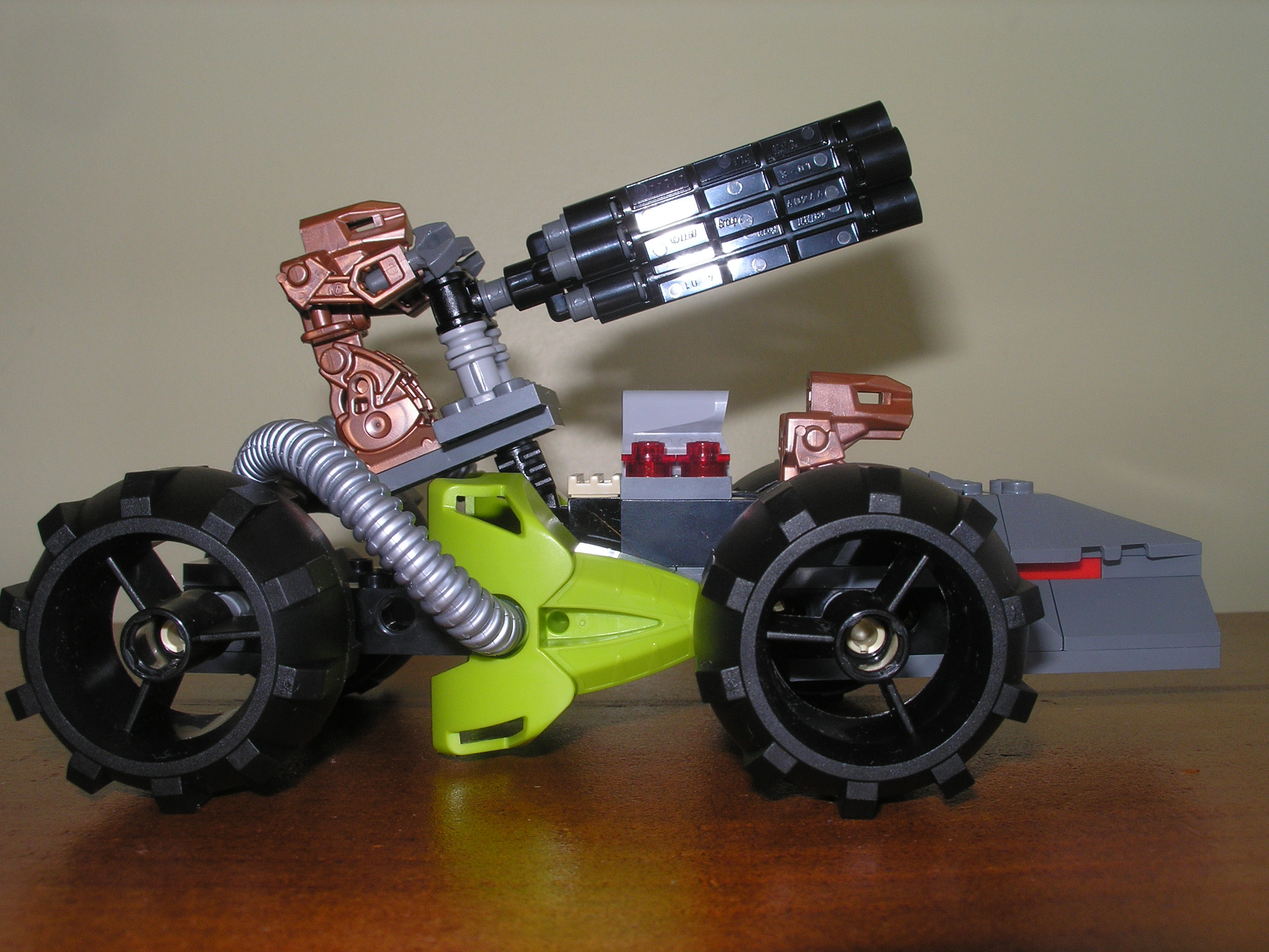 robot_x-1_rammer_07.jpg