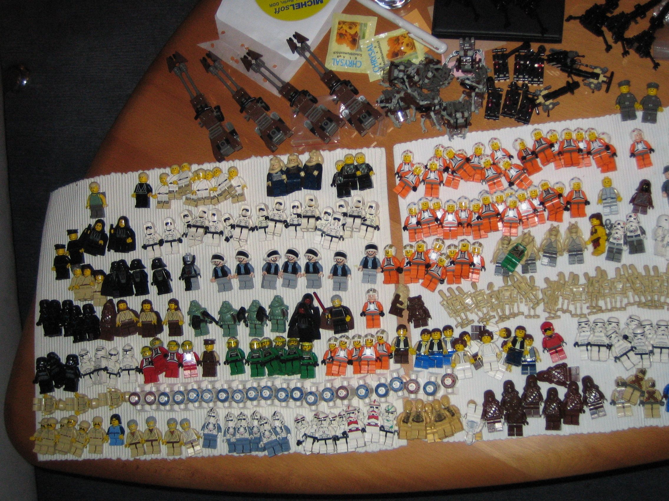 sw-minifigs2.jpg