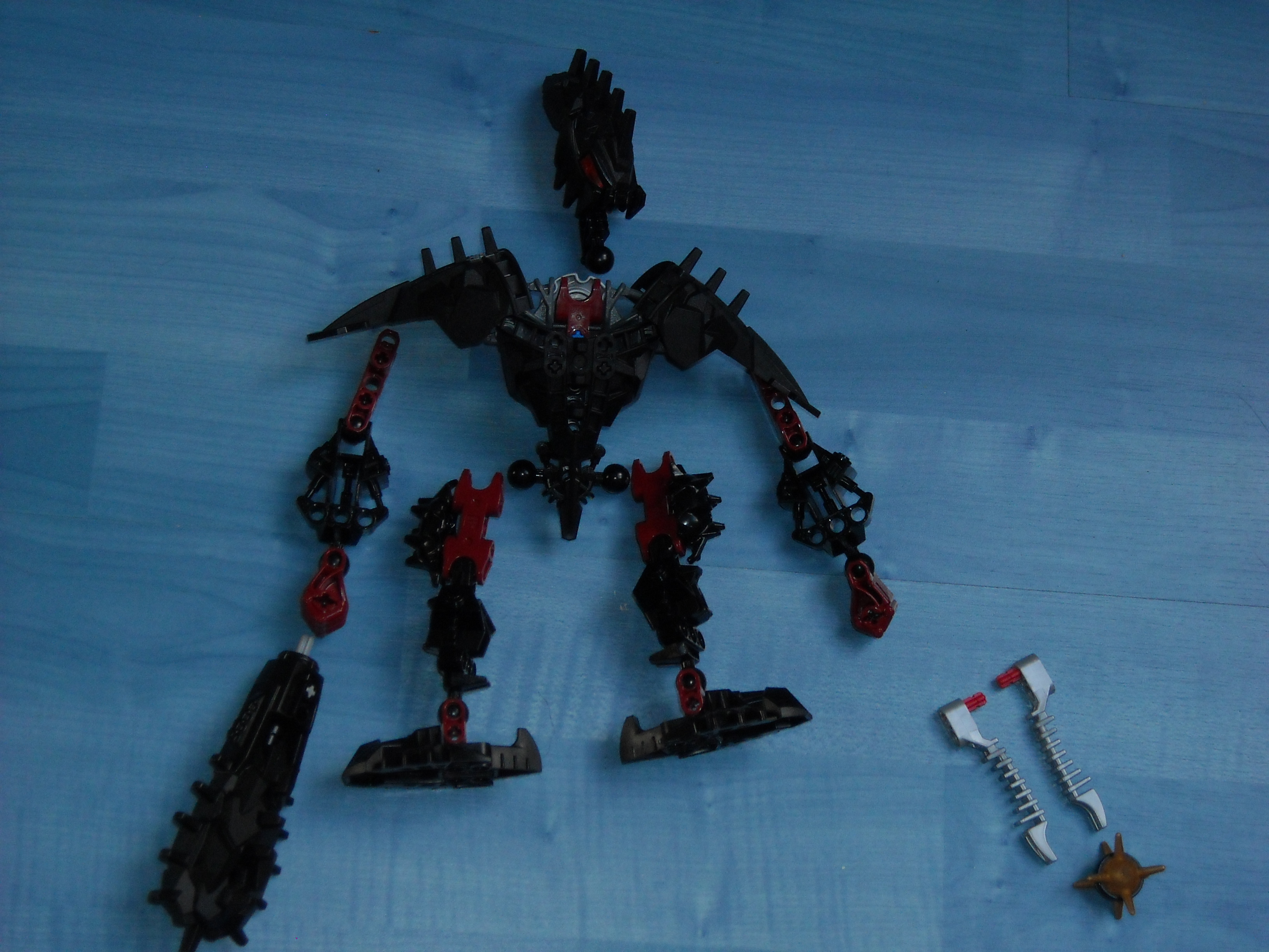 bionicle_stronius__021.jpg