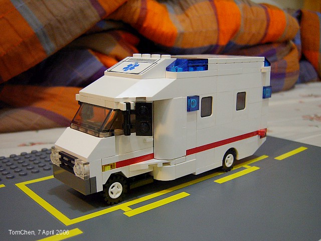 ambulance01.jpg