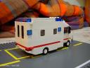 ambulance02.jpg
