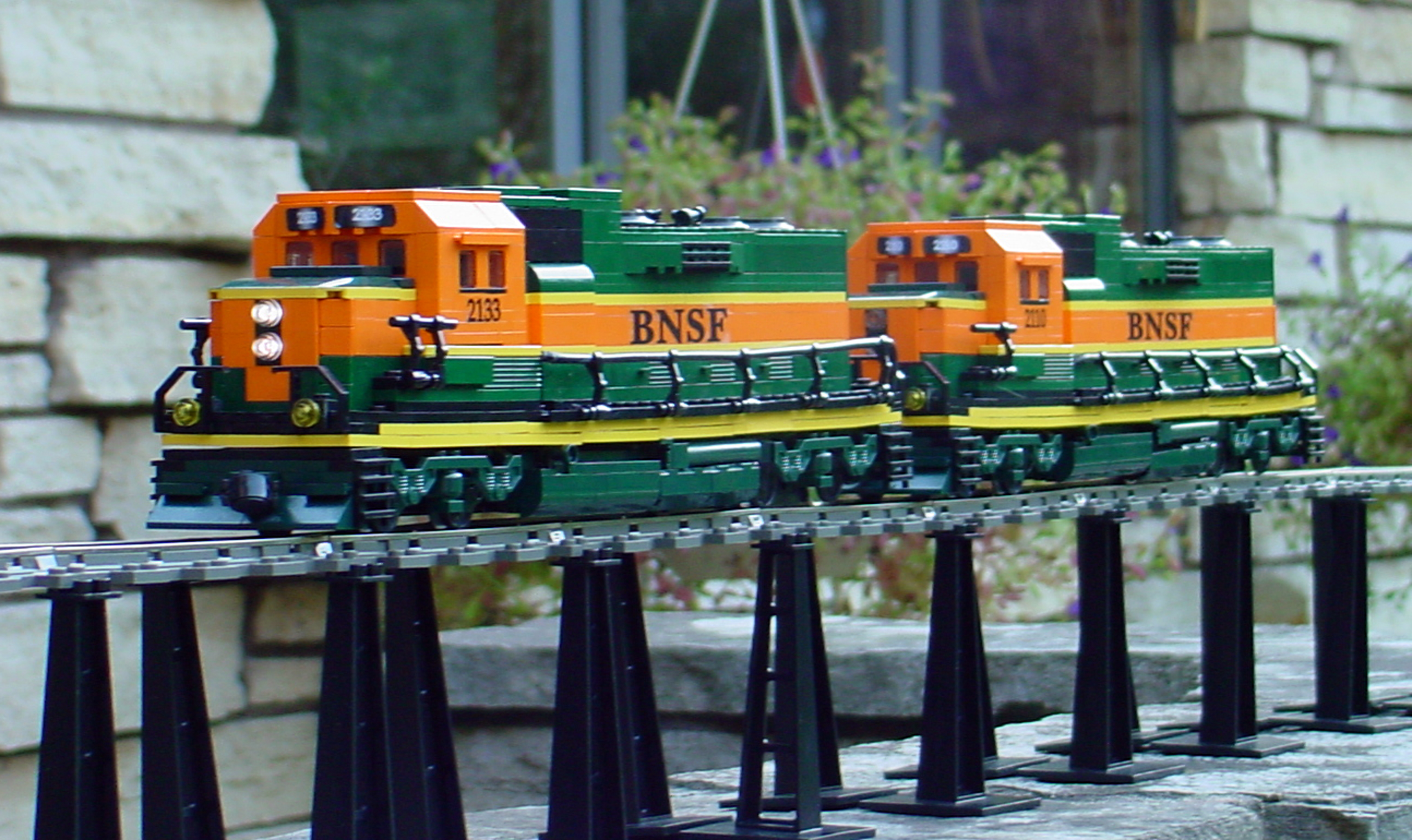 bnsf_conductor_side_front_113.jpg