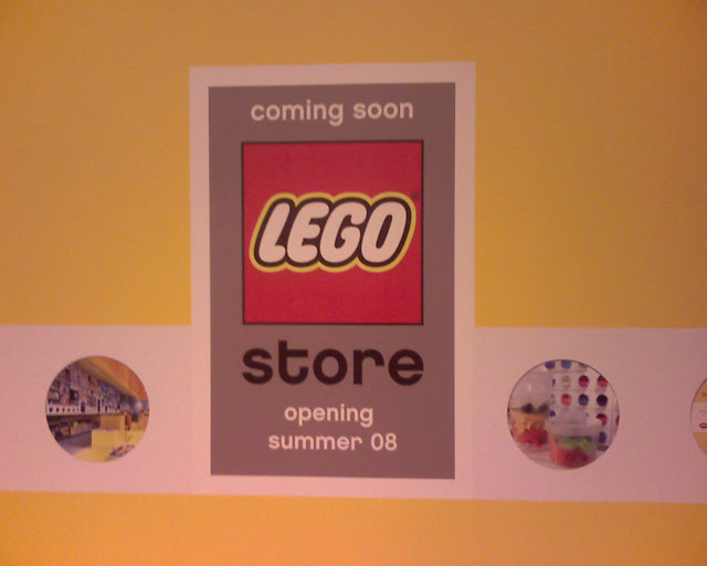 new_lego_store_1.jpg