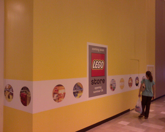 new_lego_store_2.jpg