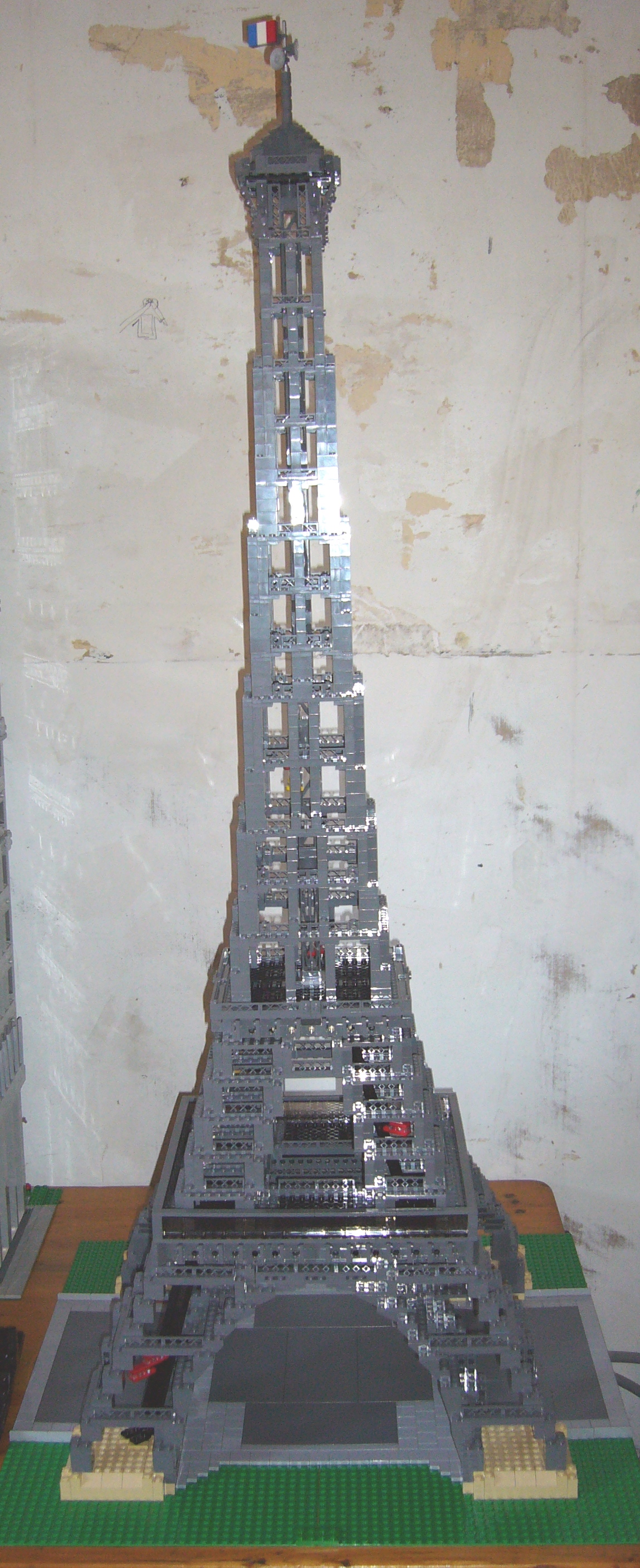 tour_eiffel_lego.jpg