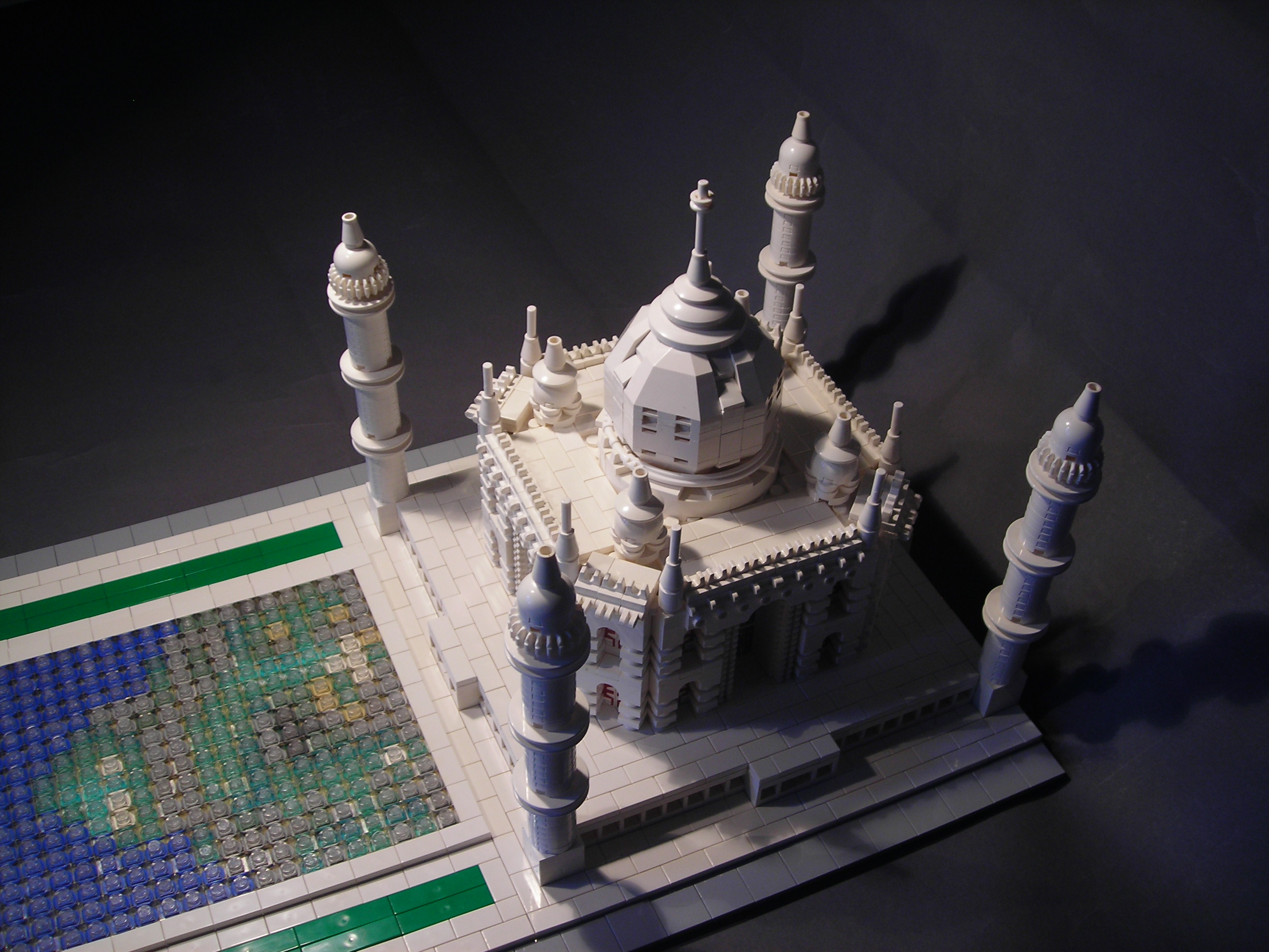 taj01.jpg