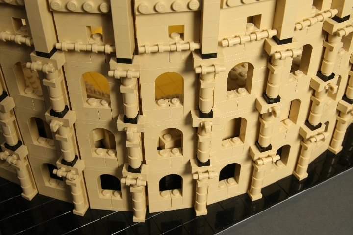 coliseum03.jpg