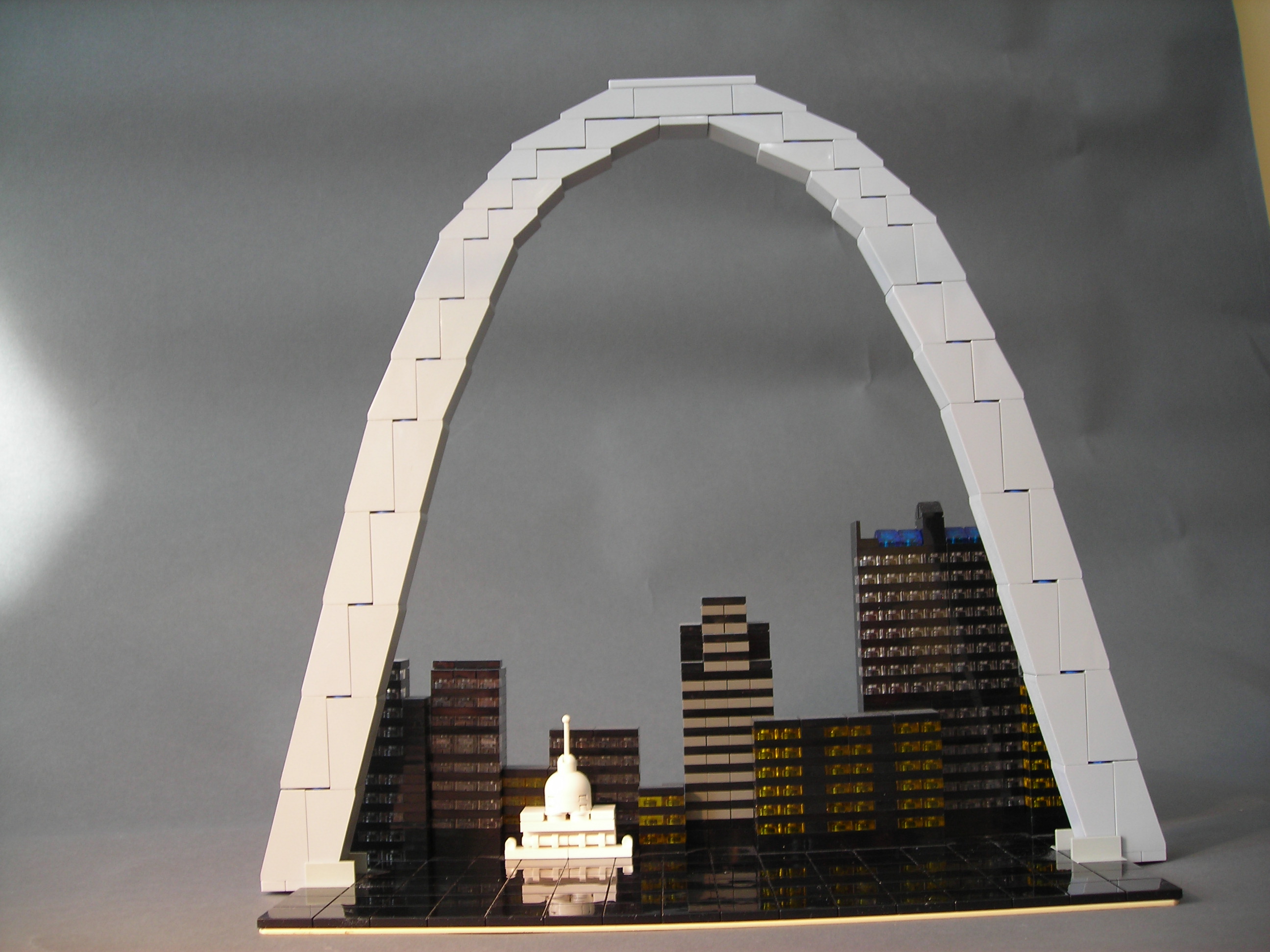 aastlouisarch.jpg