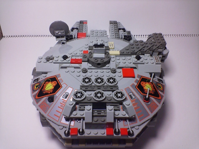 sd_millennium_falcon_005.jpg