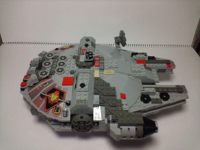sd_millennium_falcon_007.jpg