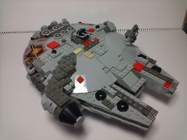 sd_millennium_falcon_008.jpg
