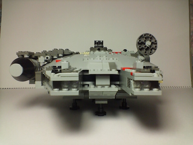 sd_millennium_falcon_017.jpg
