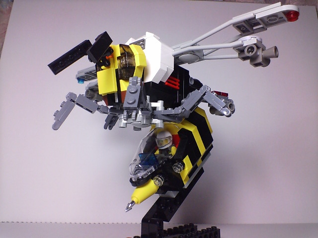queen_bee_001.jpg