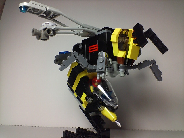 suzumebachi_008.jpg