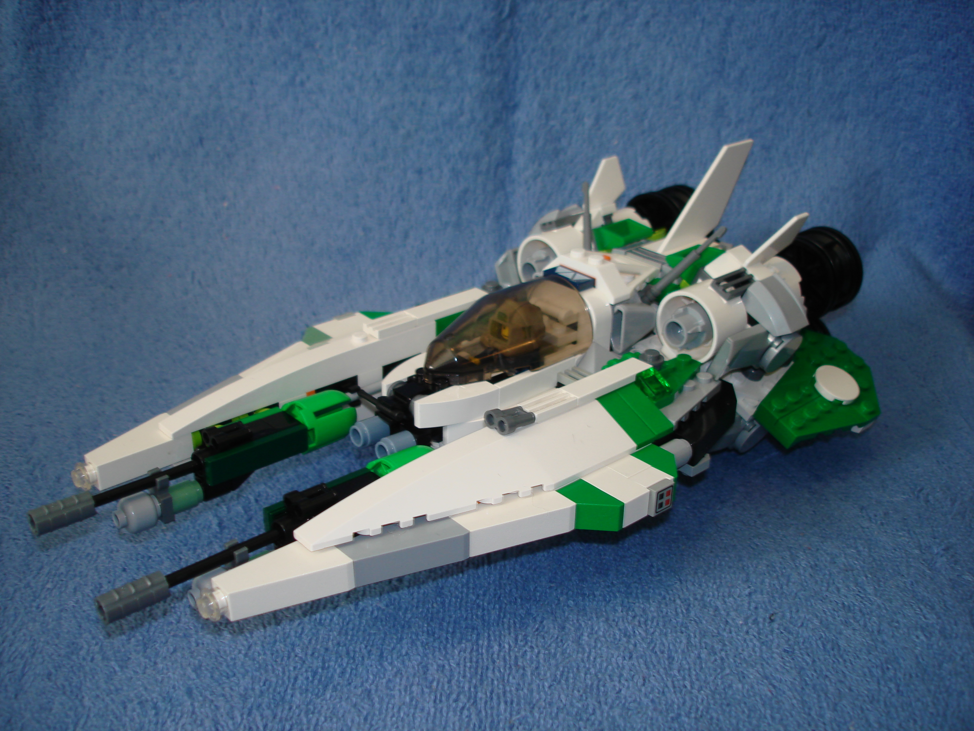 arrowhead_fighter_003.jpg