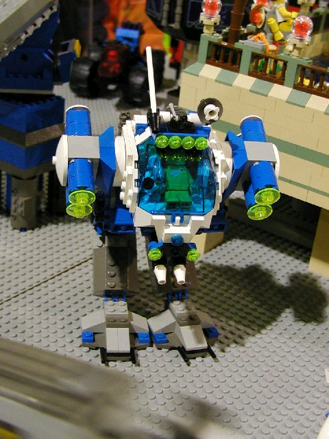 mecha_medium2.jpg