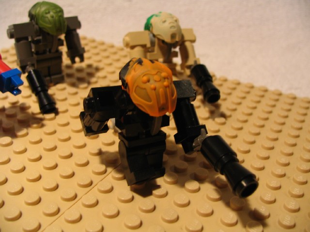 alien_crackdown_02.jpg