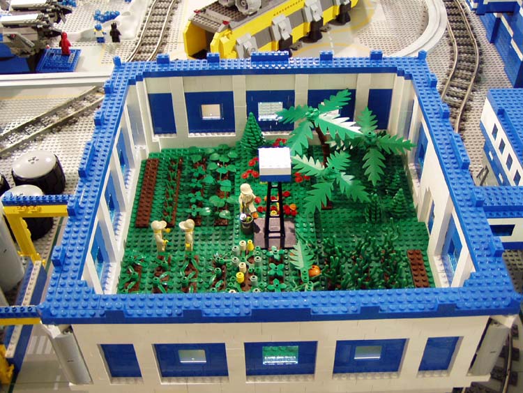 moonbase_big_arboretum_8.jpg