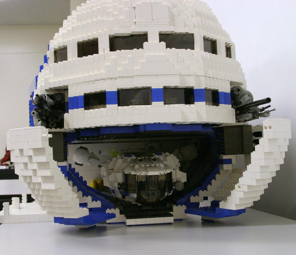 shuttlebay2.jpg