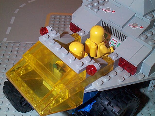 mineralexplorer_cockpit.jpg