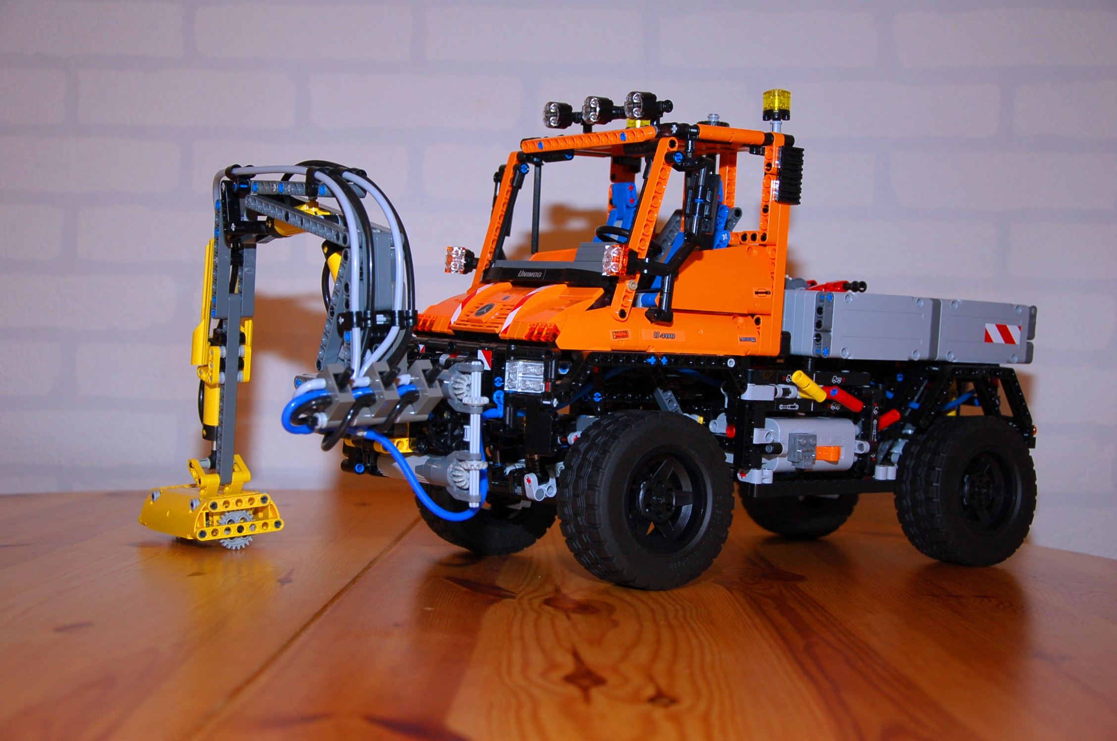 8110_unimog_mower_06.jpg