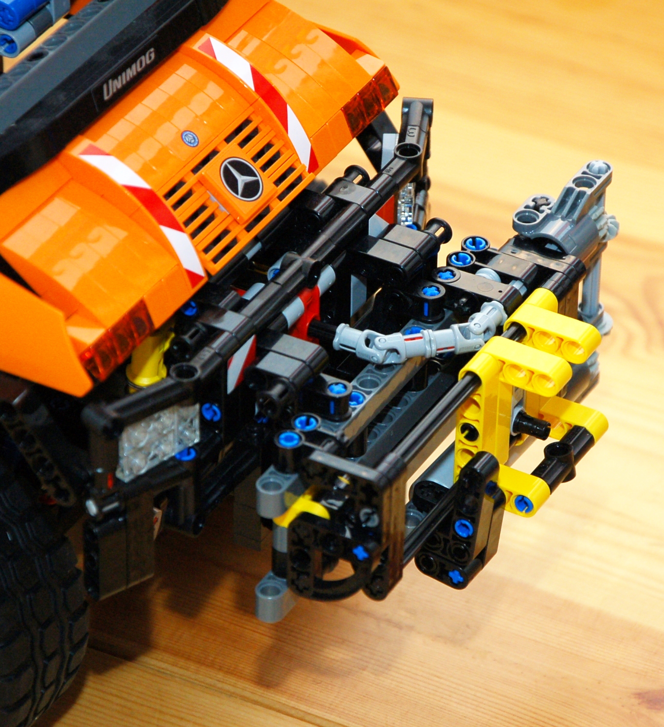 8110_unimog_mower_18.jpg
