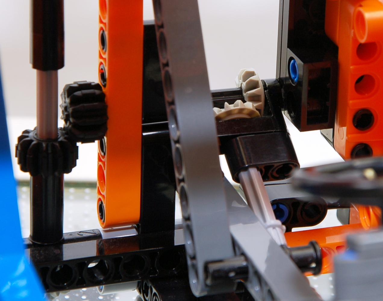 8110_unimog_cabin_steering_2.jpg