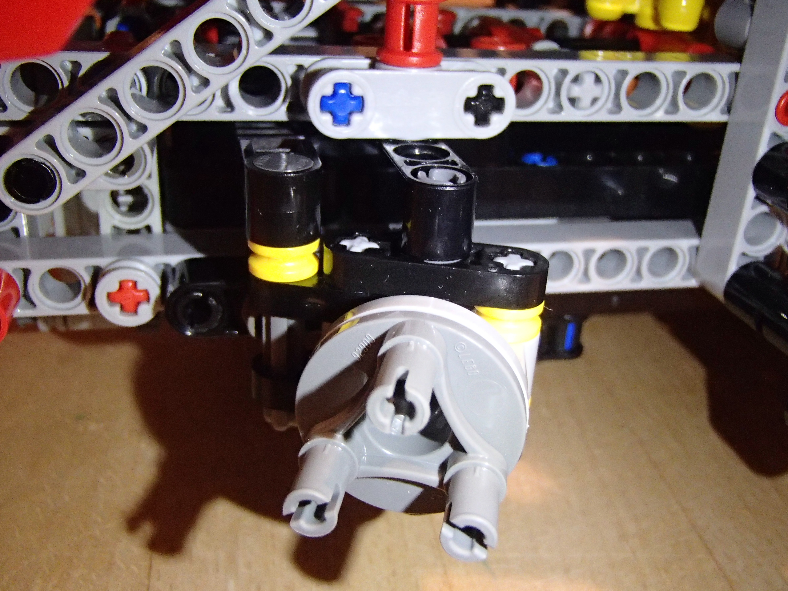 8258_8x8_8wd-029.jpg