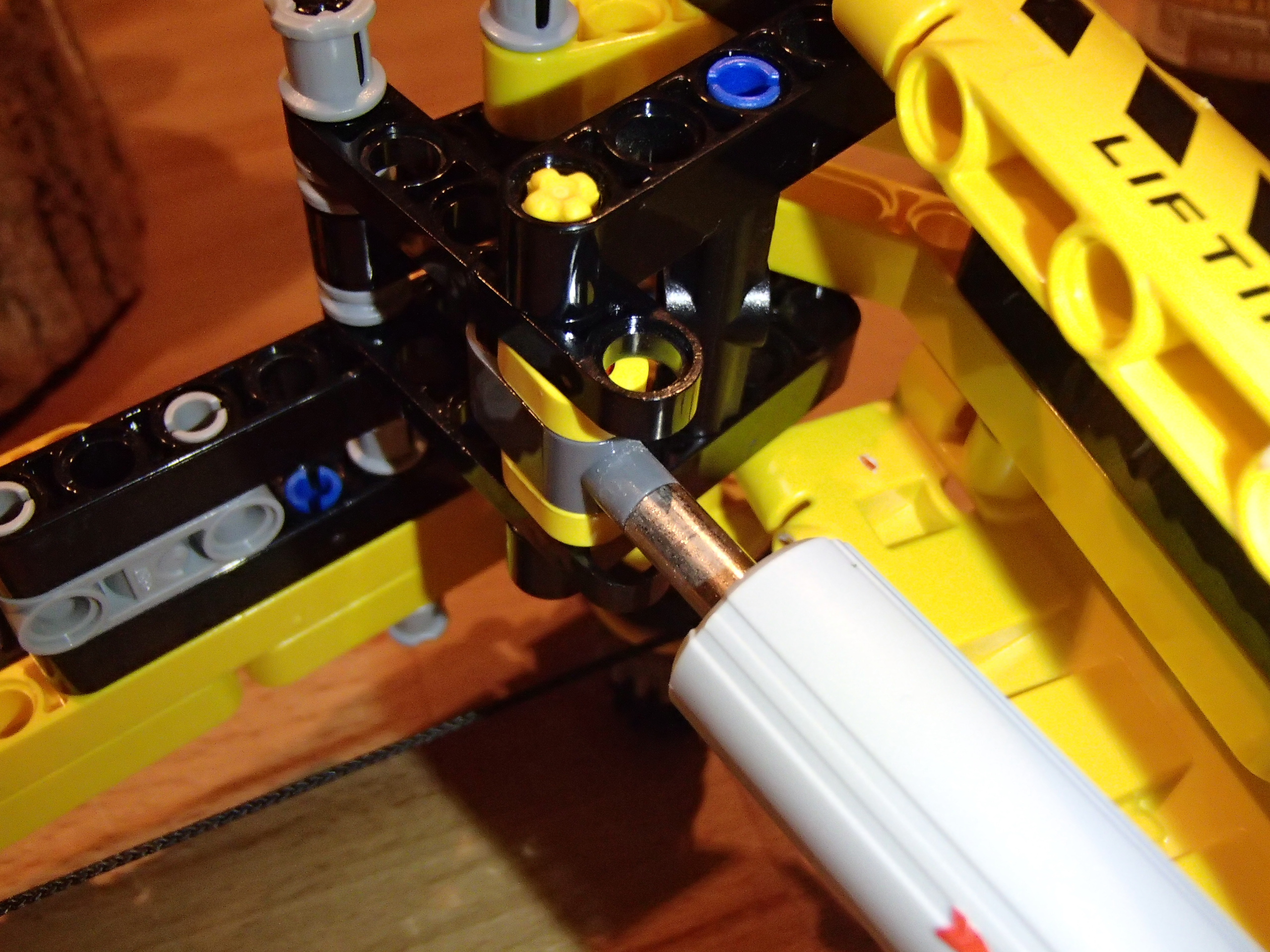 8258_8x8_8wd-037.jpg