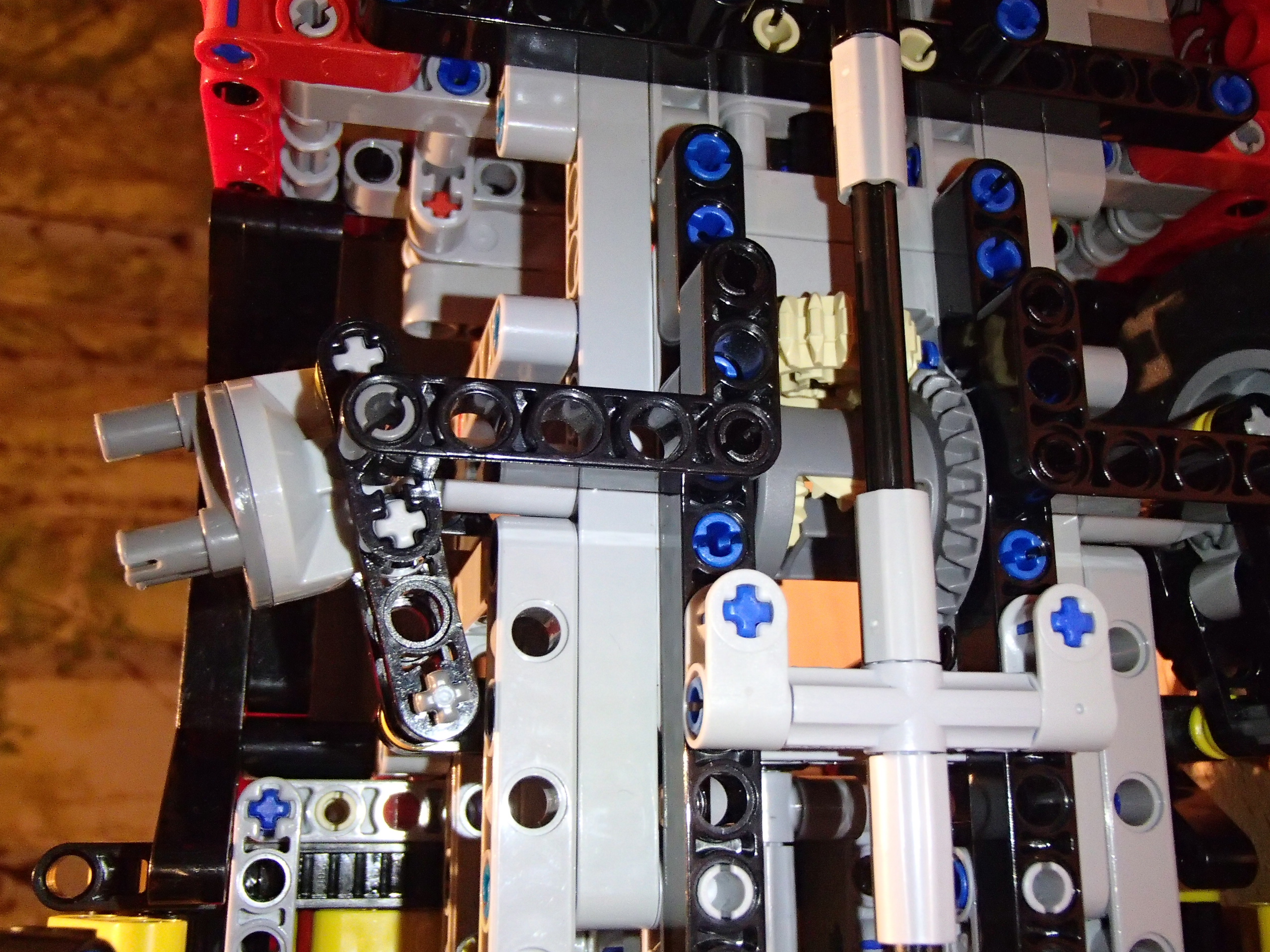 8258_8x8_8wd-043.jpg