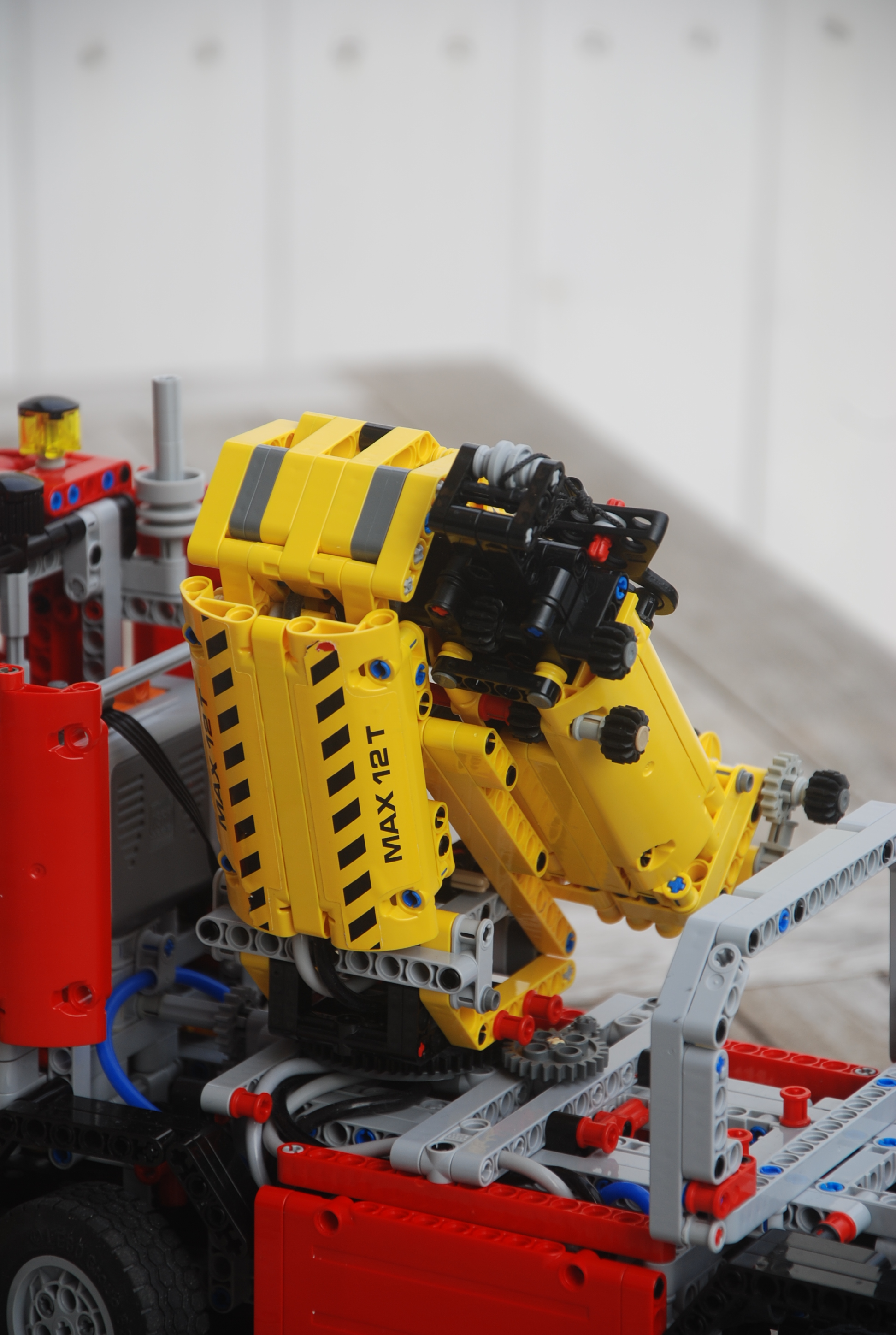 8258_8x8_8wd-069.jpg