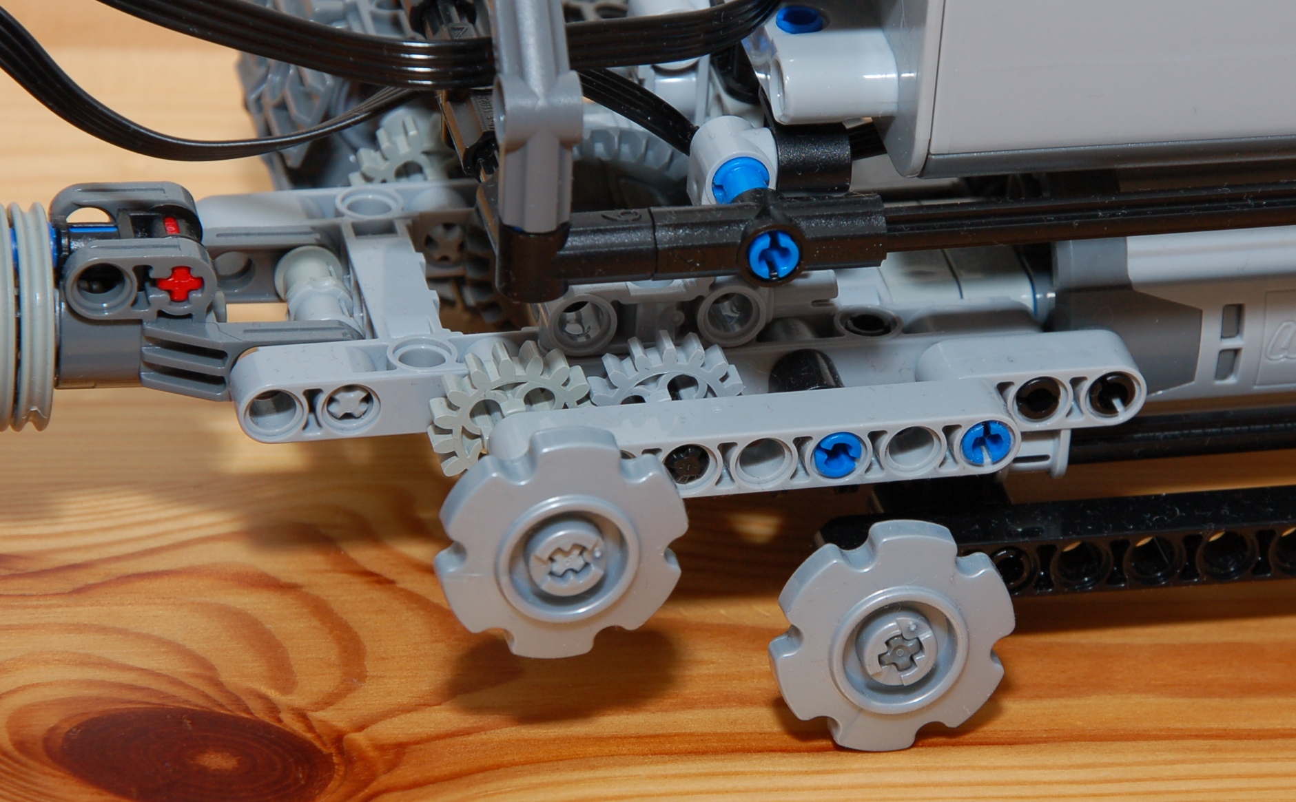haegglund_wo_chains_03.jpg