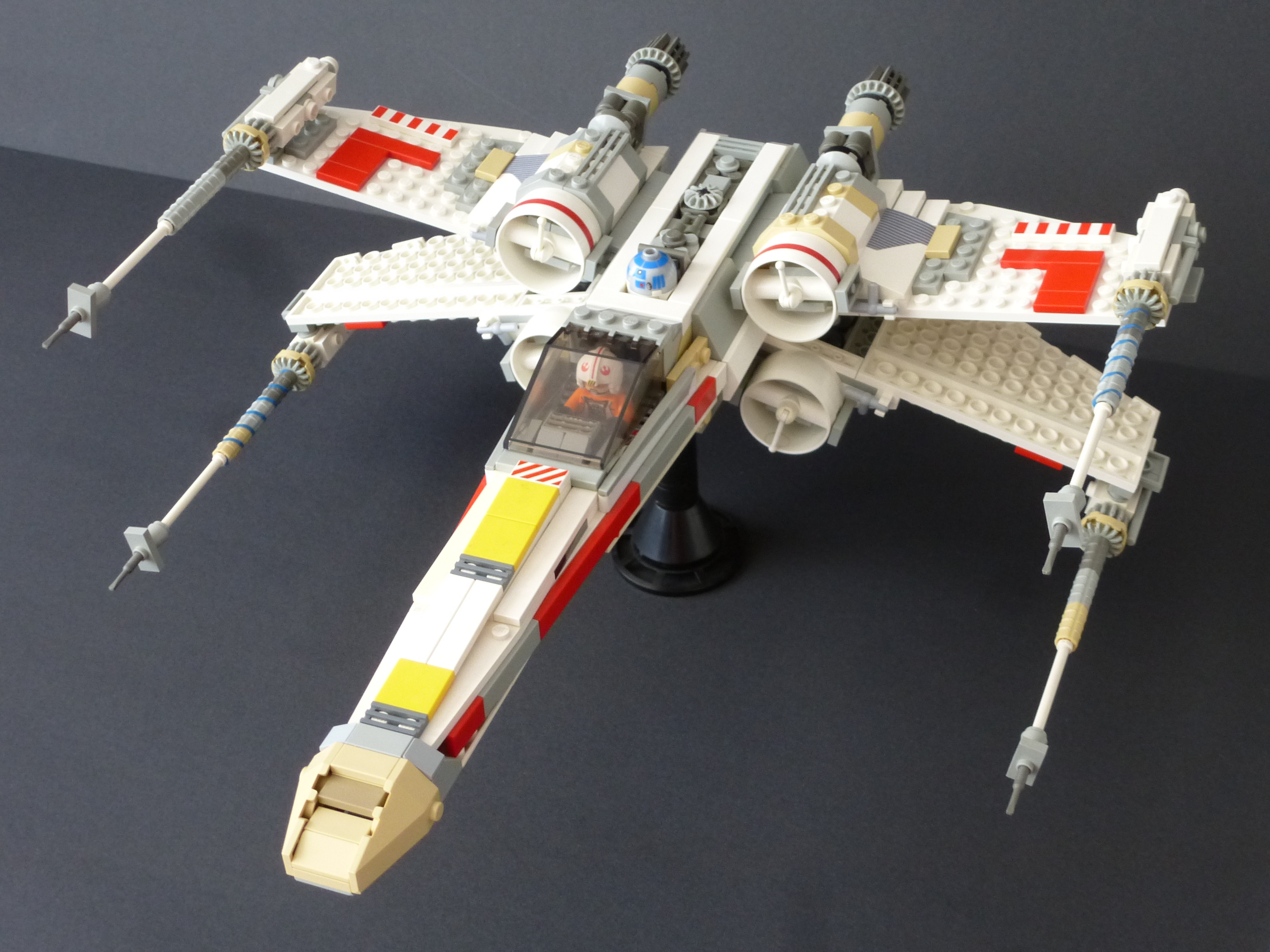 x-wing_v4.2_34-dl-ar-iz.jpg