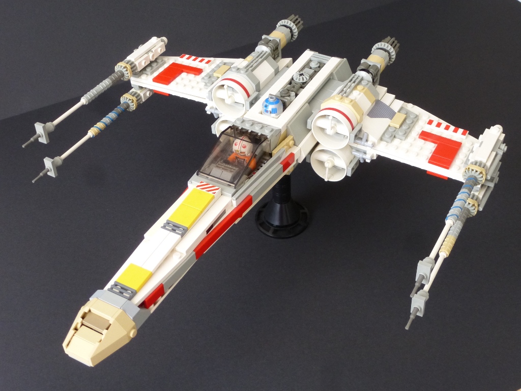 x-wing_v4.2_34-dl-ar-iz_alas_cerradas.jpg