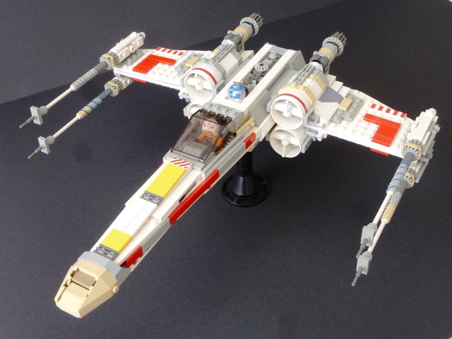 x-wing_v4.2_34-dl-ar-iz_alas_cerradas.jpg