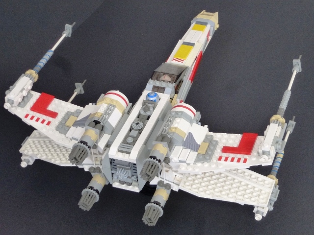 x-wing_v4.2_34-tr-ar-dr.jpg