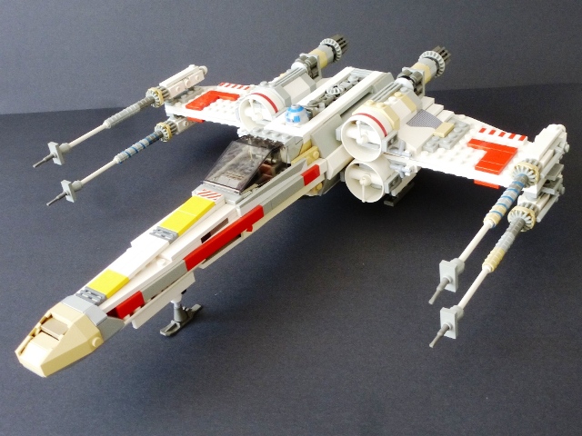 x-wing_v4.2_aterrizado_34-dl-ar-iz.jpg