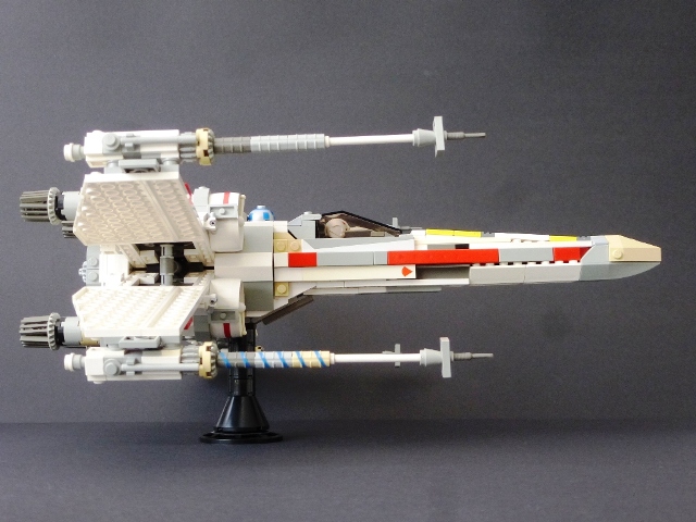 x-wing_v4.2_dr-alas_abiertas.jpg