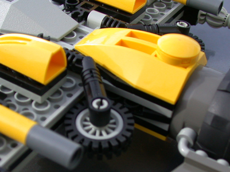 09-closeup-gearup.jpg