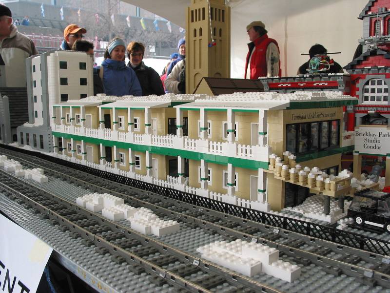 condos1.jpg