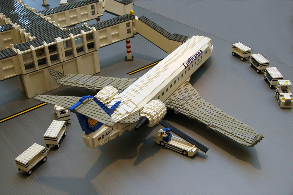 lego-crj-airport1.jpg