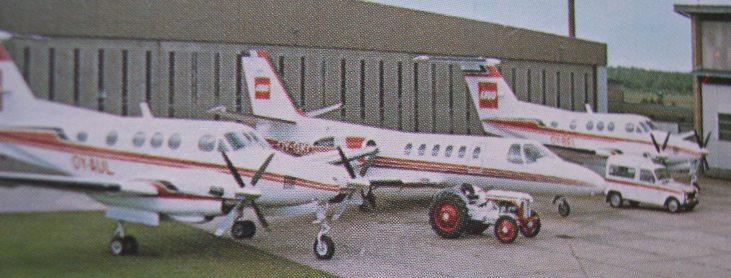 lego_airline_with_tractor.png
