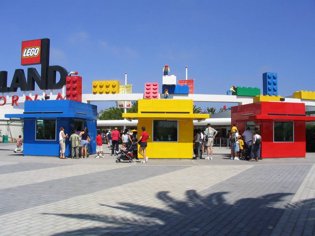 legoland-entrance3.jpg