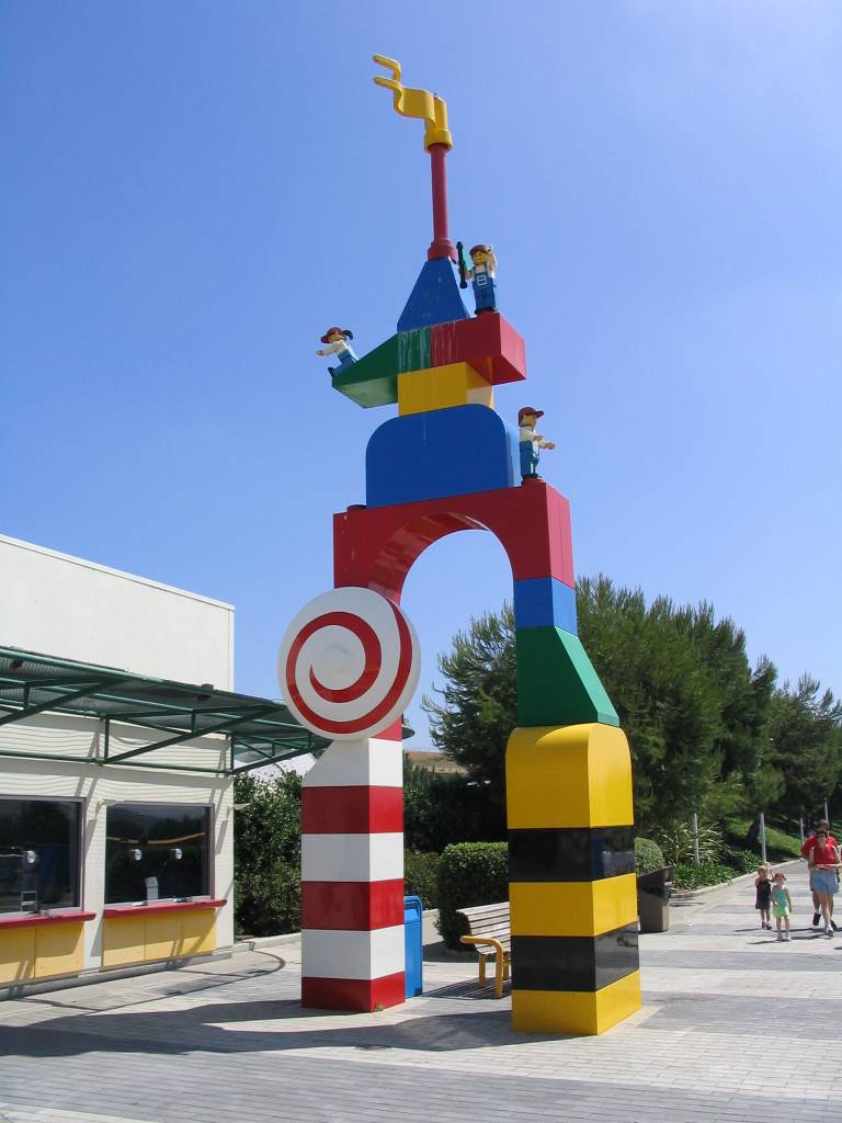 legoland-entrance4.jpg