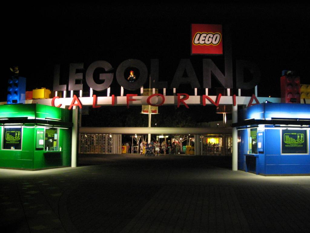 legoland-entrance6.jpg
