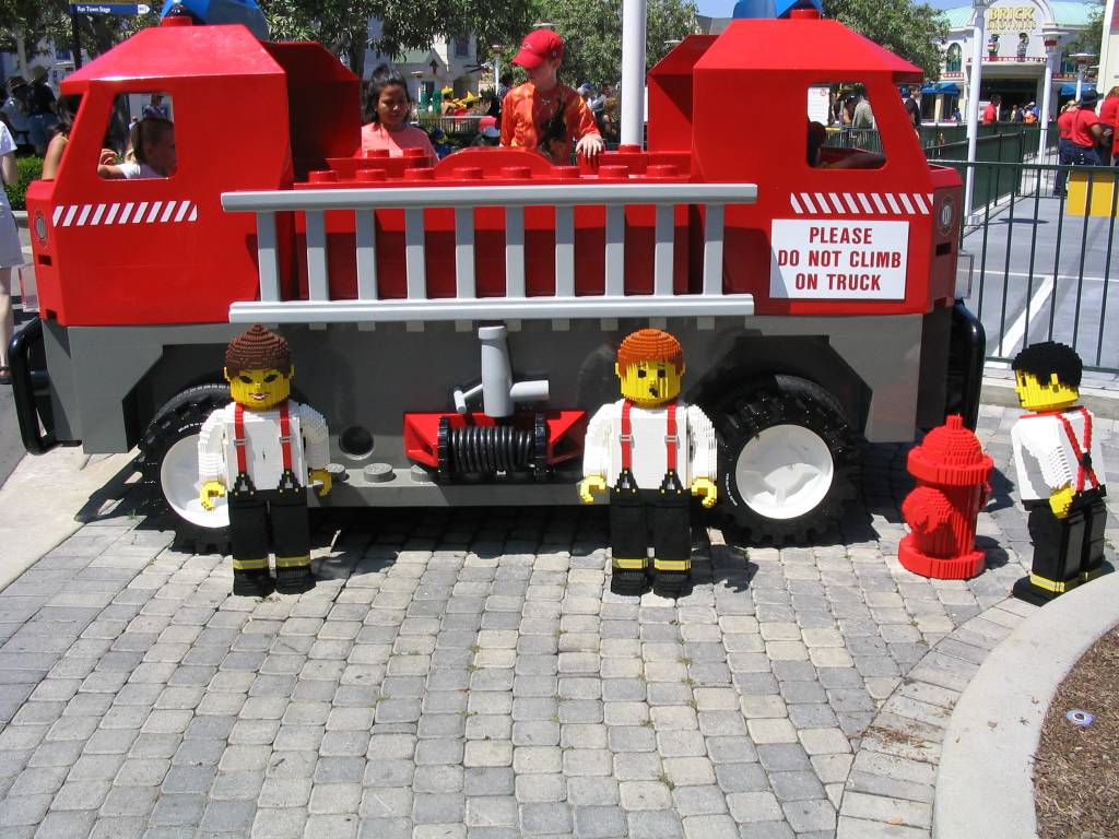 legoland-sculptures05.jpg