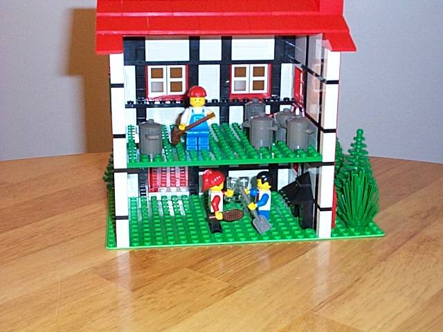 half-timbered_house_rear.jpg