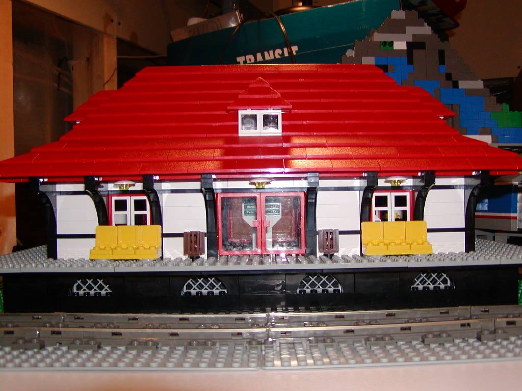 train_station.jpg
