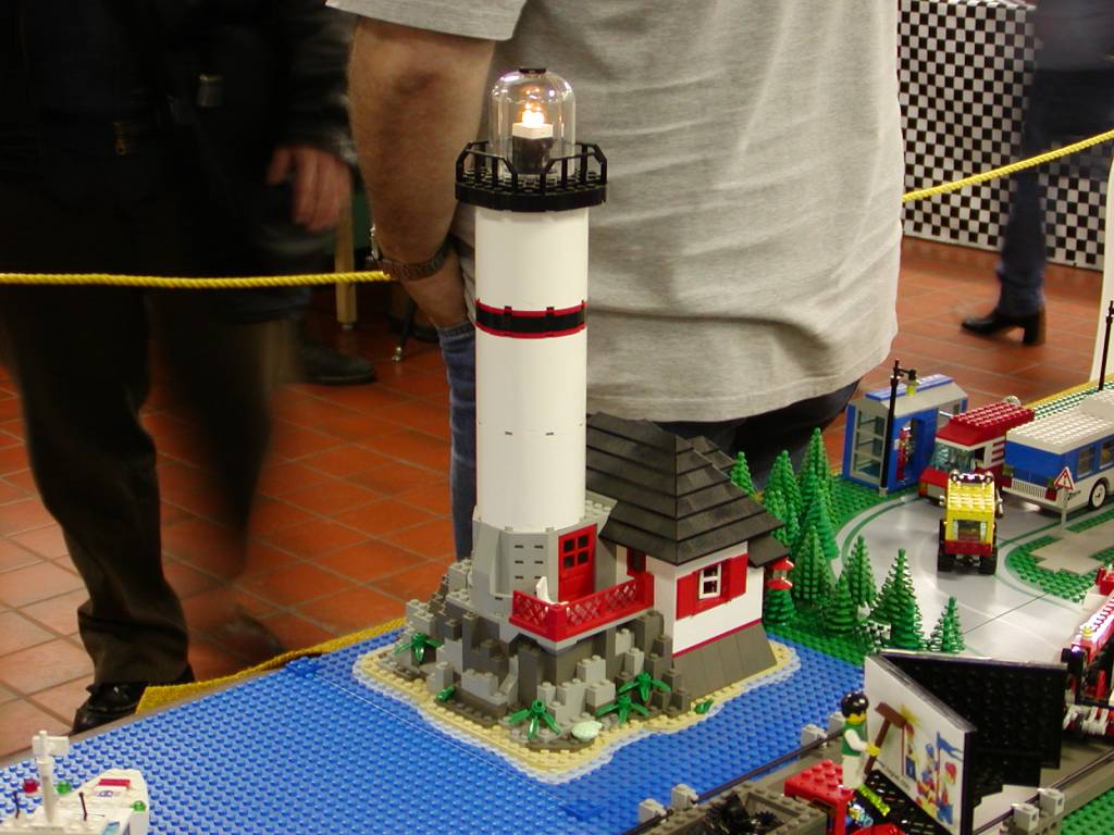 lighthouse1.jpg