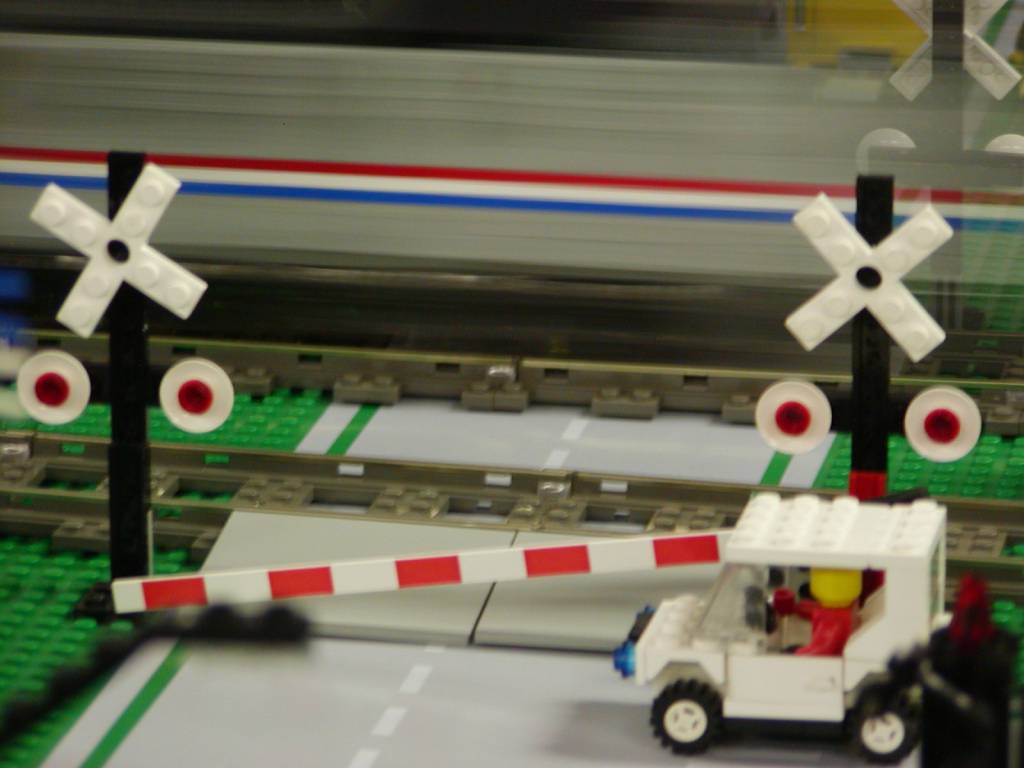 train_xing2.jpg